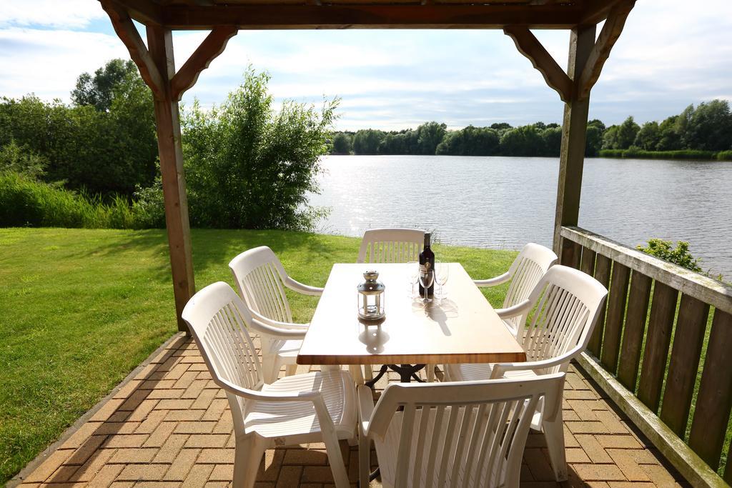 Vakantiepark Emslandermeer Vlagtwedde ภายนอก รูปภาพ